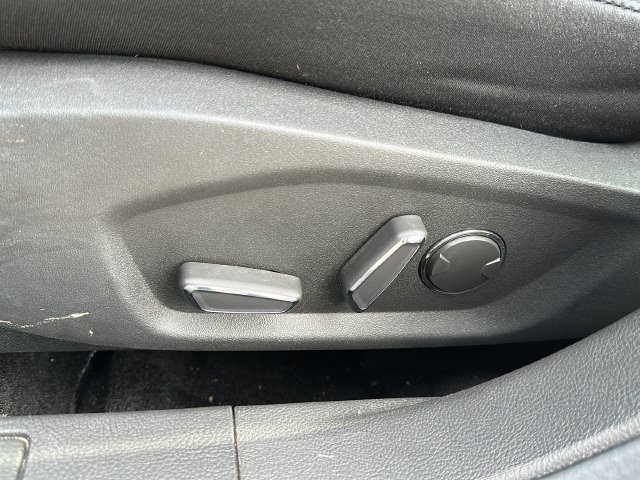 Used 2016 Ford Fusion SE FWD image 15