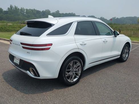 Used 2025 Genesis GV70 2.5T AWD/4WD image 4