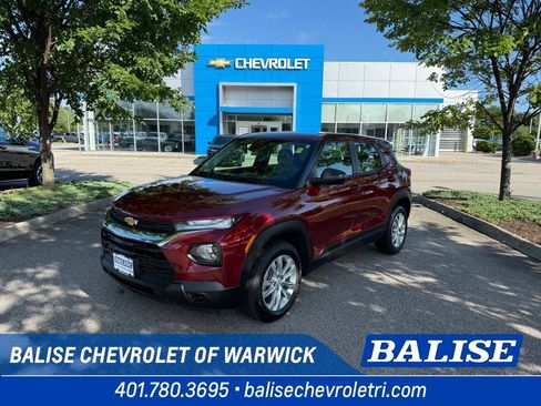 Used 2022 Chevrolet TrailBlazer LS AWD/4WD image 1