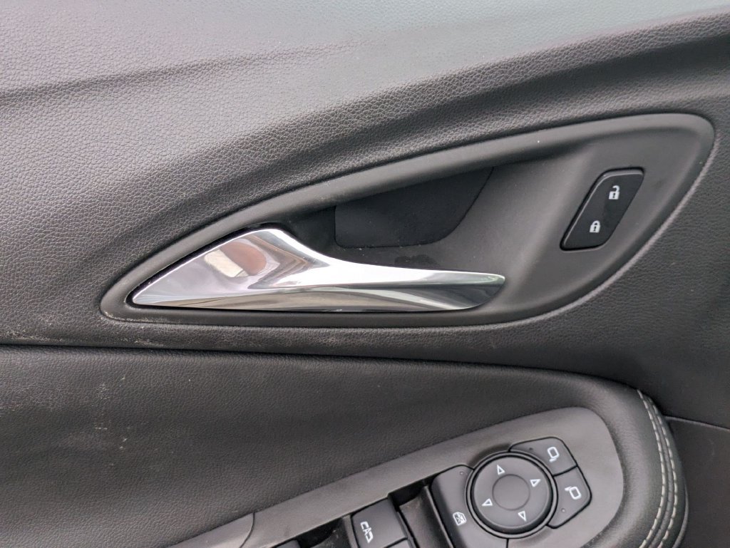 Used 2023 Buick Encore GX Preferred FWD image 13
