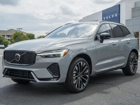 New 2027 Volvo XC60 B5 Ultra AWD/4WD image 3