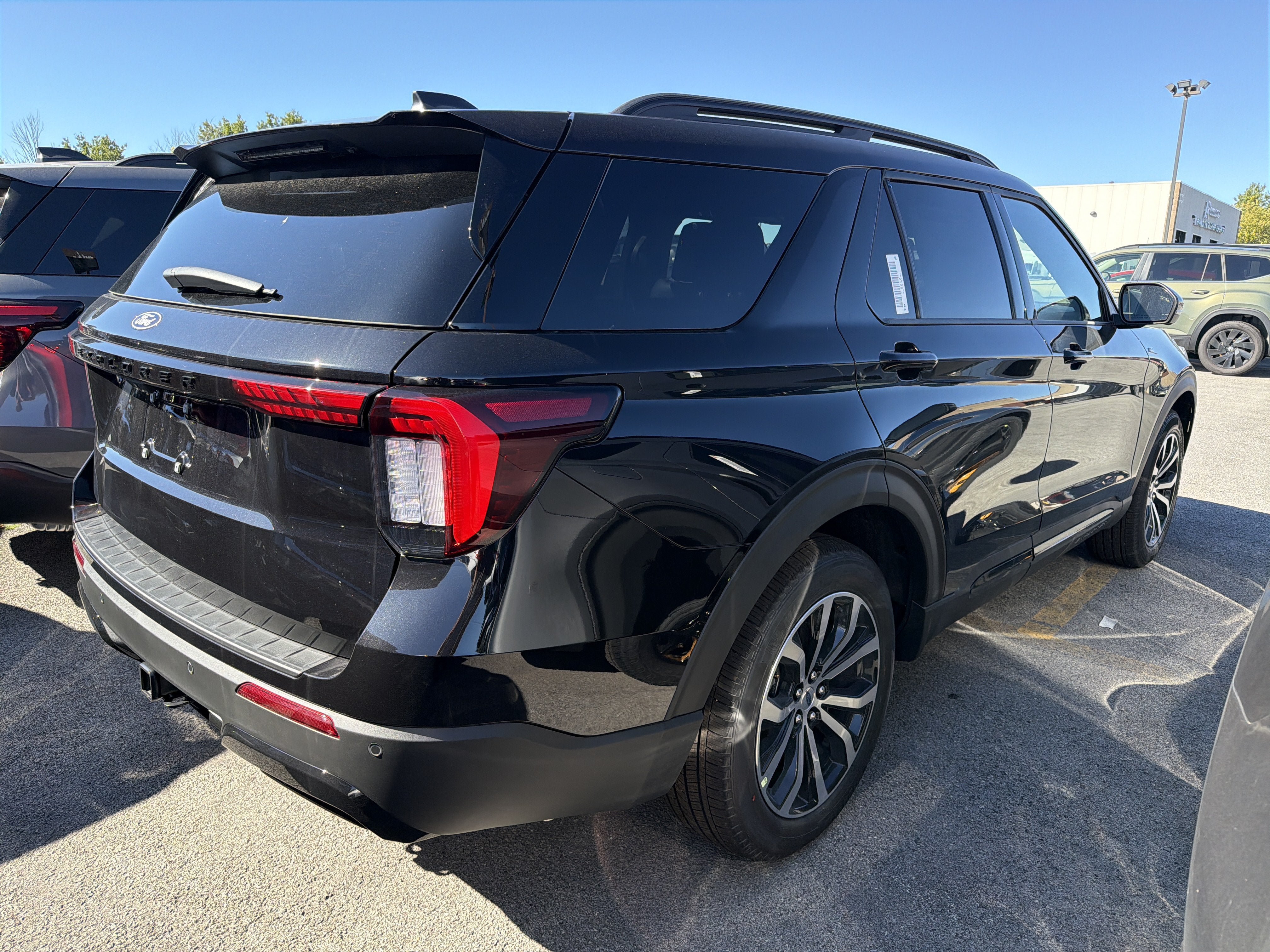 New 2027 Ford Explorer ST-Line AWD/4WD image 6