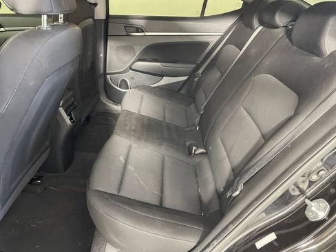 Used 2018 Hyundai Elantra Value Edition FWD image 12
