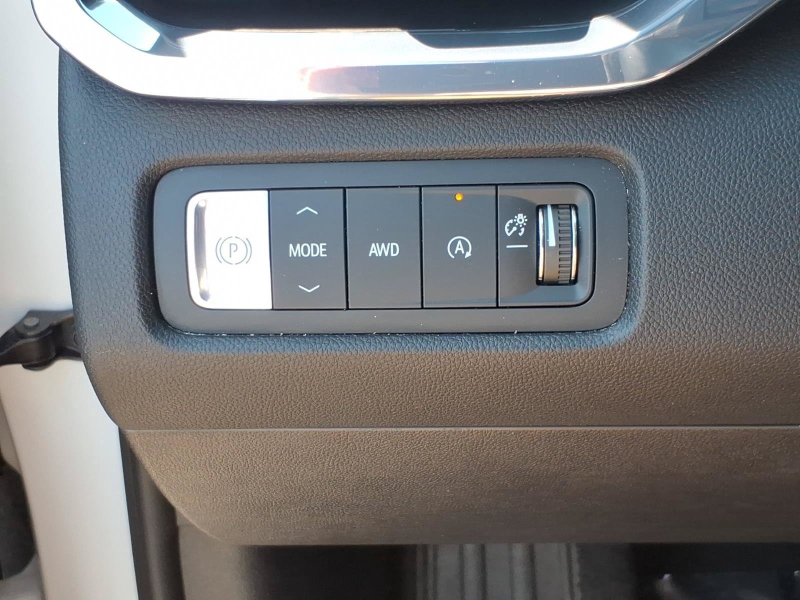 Used 2026 GMC Acadia Elevation w/ Elevation Premium Package AWD/4WD image 16