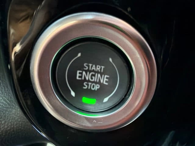 Used 2025 GMC Sierra 1500 SLT AWD/4WD image 18