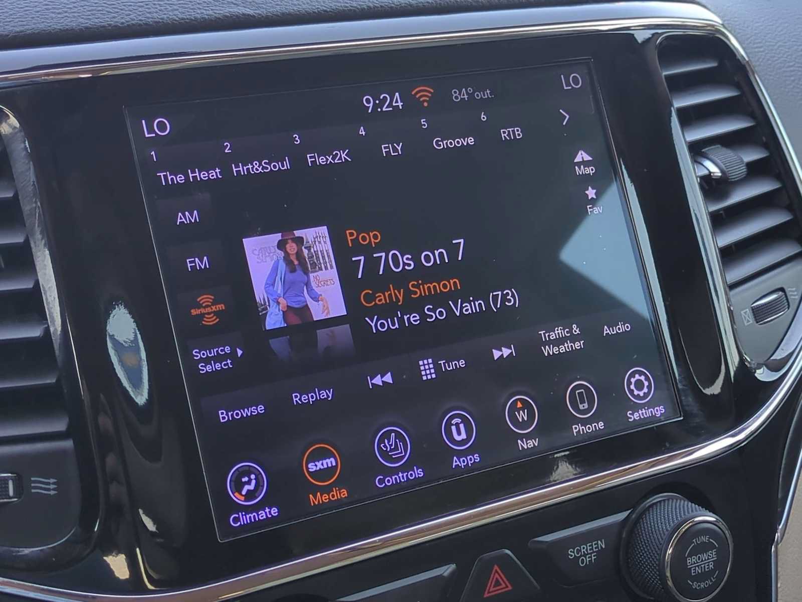 Used 2019 Jeep Grand Cherokee Limited AWD/4WD image 13