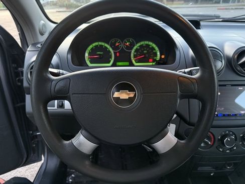 Used 2009 Chevrolet Aveo LT image 12