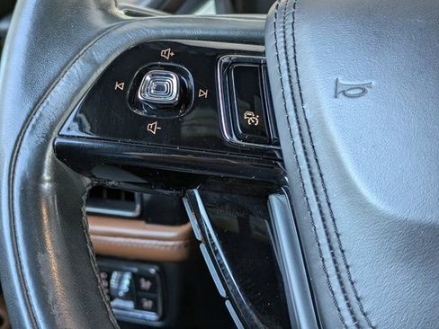 Used 2022 Lincoln Aviator Reserve w/ Equipment Group 201A image 24