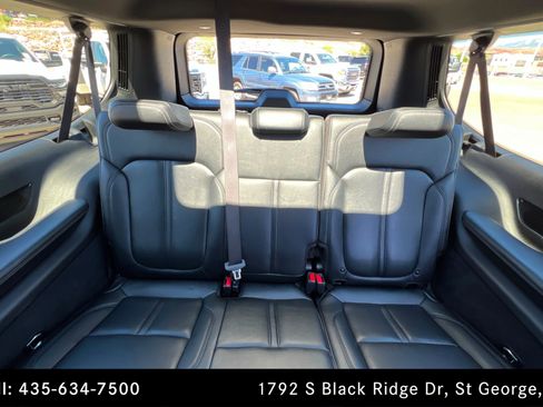 Used 2023 Jeep Grand Wagoneer L 4WD w/ Flexible Seating Group image 22