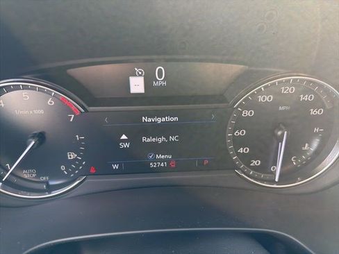 Used 2019 Cadillac XT4 Premium Luxury w/ Enhanced Visibility Package image 14