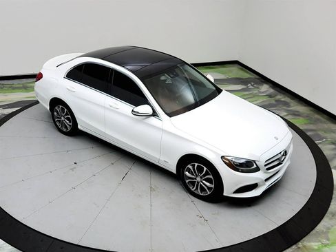 Used 2016 Mercedes-Benz C 300 4MATIC Sedan image 32