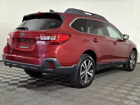 Used 2018 Subaru Outback 2.5i Limited AWD/4WD image 9