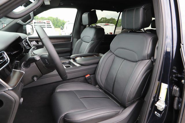 Used 2024 Jeep Grand Wagoneer L 4WD w/ Convenience Group III image 15