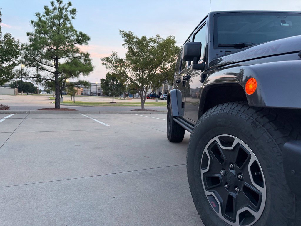 Used 2017 Jeep Wrangler Unlimited Rubicon AWD/4WD image 6