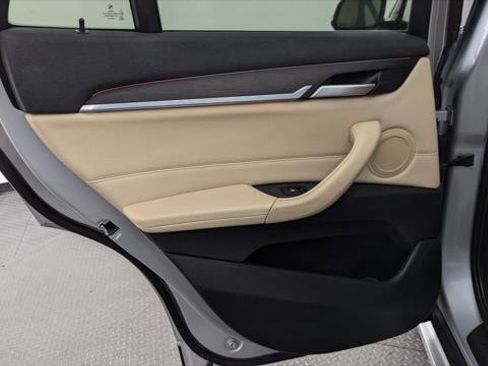 Used 2017 BMW X1 xDrive28i image 16