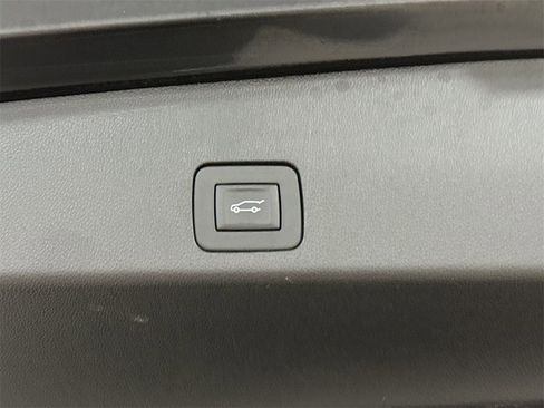 Used 2024 Buick Encore GX Avenir w/ Avenir Technology Package image 28