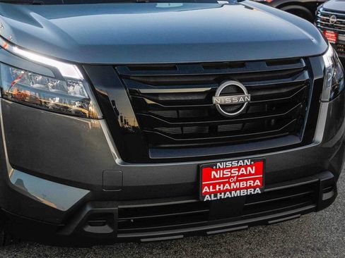 New 2025 Nissan Pathfinder SV w/ Black Appearance Package image 6