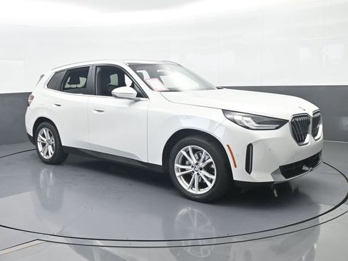 Used 2025 BMW X3 xDrive30i image 8