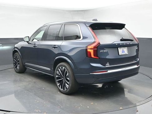 New 2026 Volvo XC90 B6 Plus w/ Protection Package Premier image 6