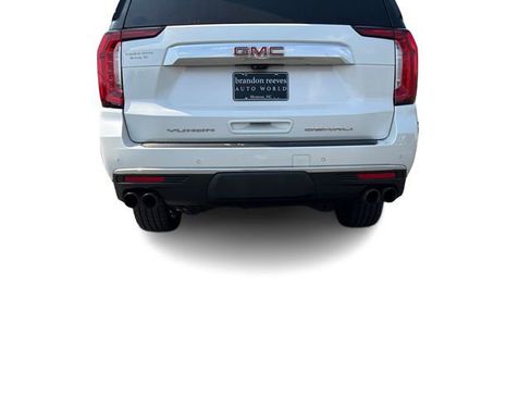 Used 2021 GMC Yukon XL Denali w/ Denali Premium Package RWD image 29