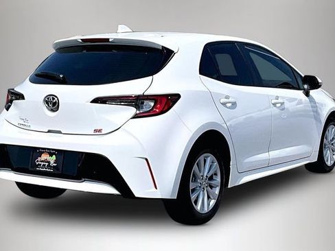 Used 2025 Toyota Corolla SE FWD image 5