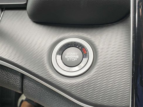 Used 2023 Jeep Grand Cherokee L Laredo image 19