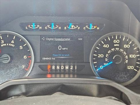 Used 2016 Ford F150 XLT w/ Equipment Group 302A Luxury AWD/4WD image 11