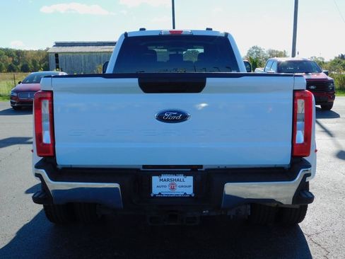 Used 2024 Ford F350 XLT image 8