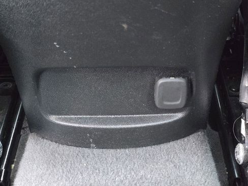 Used 2024 Chevrolet Malibu LT image 24