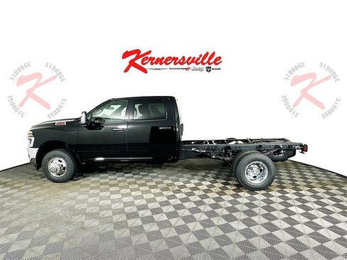 New 2026 RAM 3500 Tradesman image 4