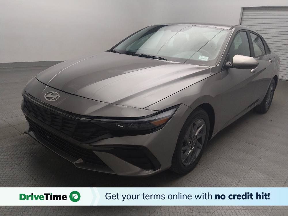 Used 2024 Hyundai Elantra SEL FWD image 1