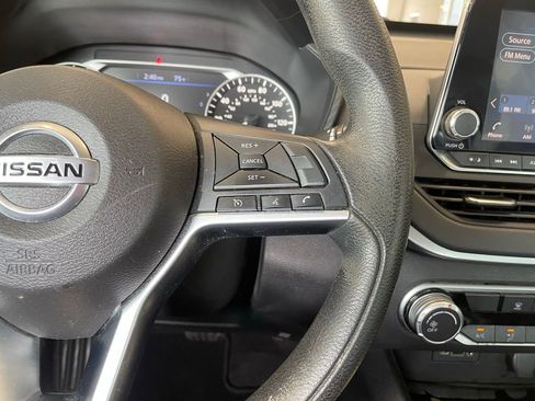 Certified 2022 Nissan Altima 2.5 SV image 14