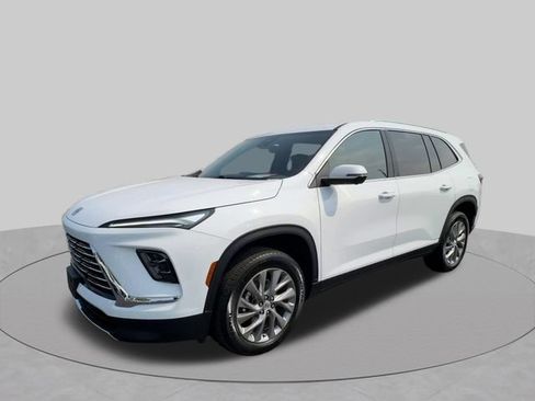 Used 2026 Buick Enclave Preferred FWD image 4