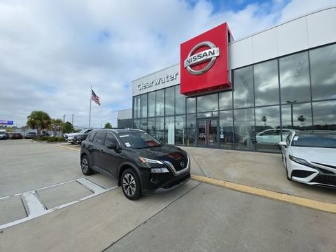 Used 2023 Nissan Rogue SV w/ SV Premium B Package image 1