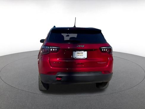 Used 2025 Jeep Compass Trailhawk image 11