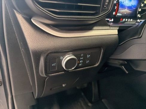 Used 2021 Ford Explorer XLT w/ Class III Trailer Tow Package image 19