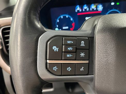 Used 2024 Ford F250 Lariat w/ Lariat Ultimate Package AWD/4WD image 30