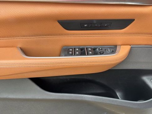 Used 2018 BMW 640i Gran Turismo xDrive image 11