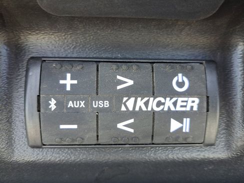 Certified 2023 GMC Sierra 1500 AT4X w/ AT4X AEV Edition image 26