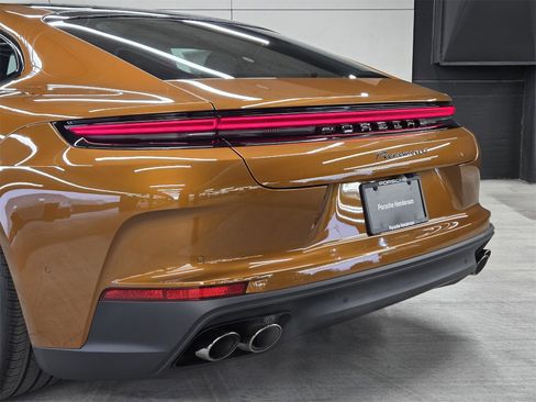 New 2026 Porsche Panamera 4 image 8