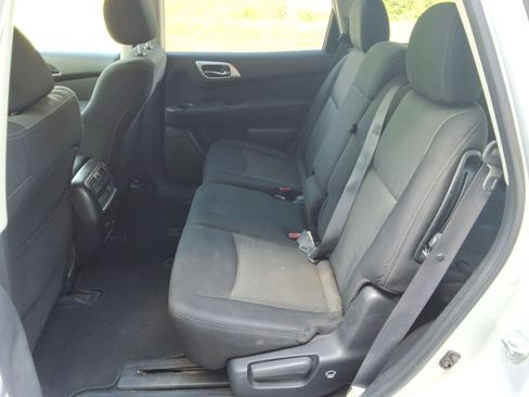 Used 2017 Nissan Pathfinder SV AWD/4WD image 28