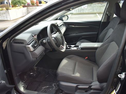Certified 2025 Toyota Camry LE image 18
