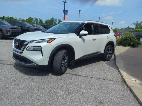 Used 2023 Nissan Rogue SL w/ SL Premium Package AWD/4WD image 5