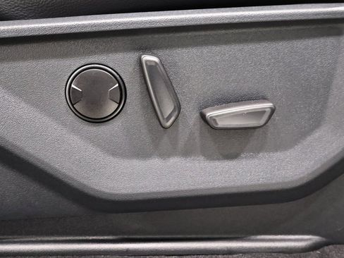 New 2026 Ford F350 Lariat w/ Black Appearance Package image 17