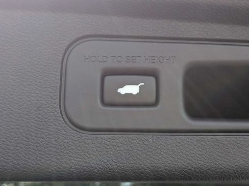 Used 2025 Honda Odyssey Elite image 13