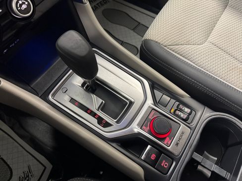 Used 2019 Subaru Forester Premium image 17