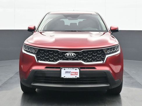 Used 2021 Kia Sorento LX image 1