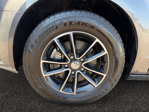 Used 2018 Dodge Grand Caravan SE FWD image 14