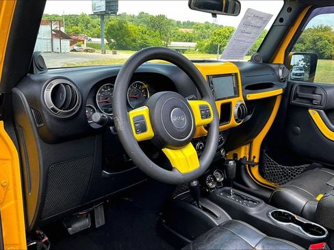 Used 2011 Jeep Wrangler Unlimited Sport AWD/4WD image 5