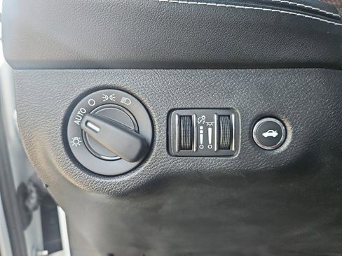 Used 2020 Dodge Challenger SRT Hellcat Redeye image 15